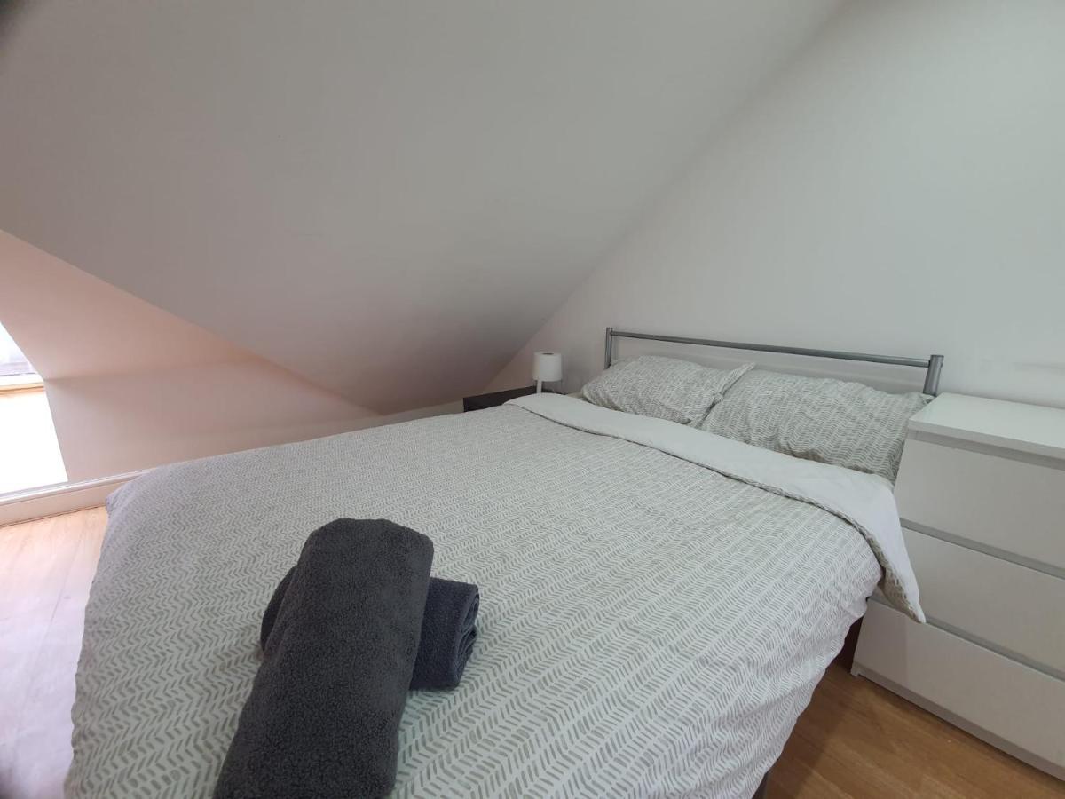 Eastwood Rooms Goodmayes Экстерьер фото