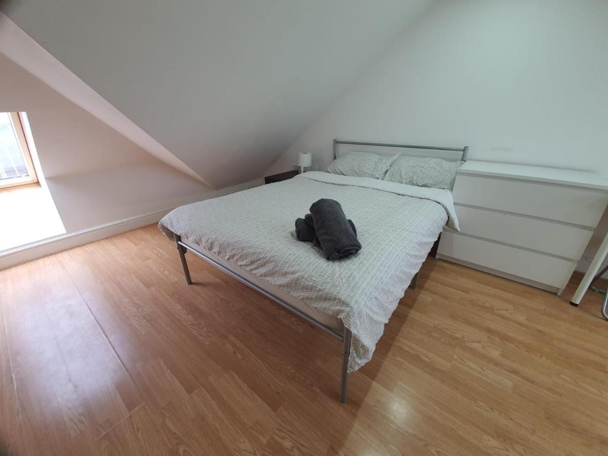 Eastwood Rooms Goodmayes Экстерьер фото