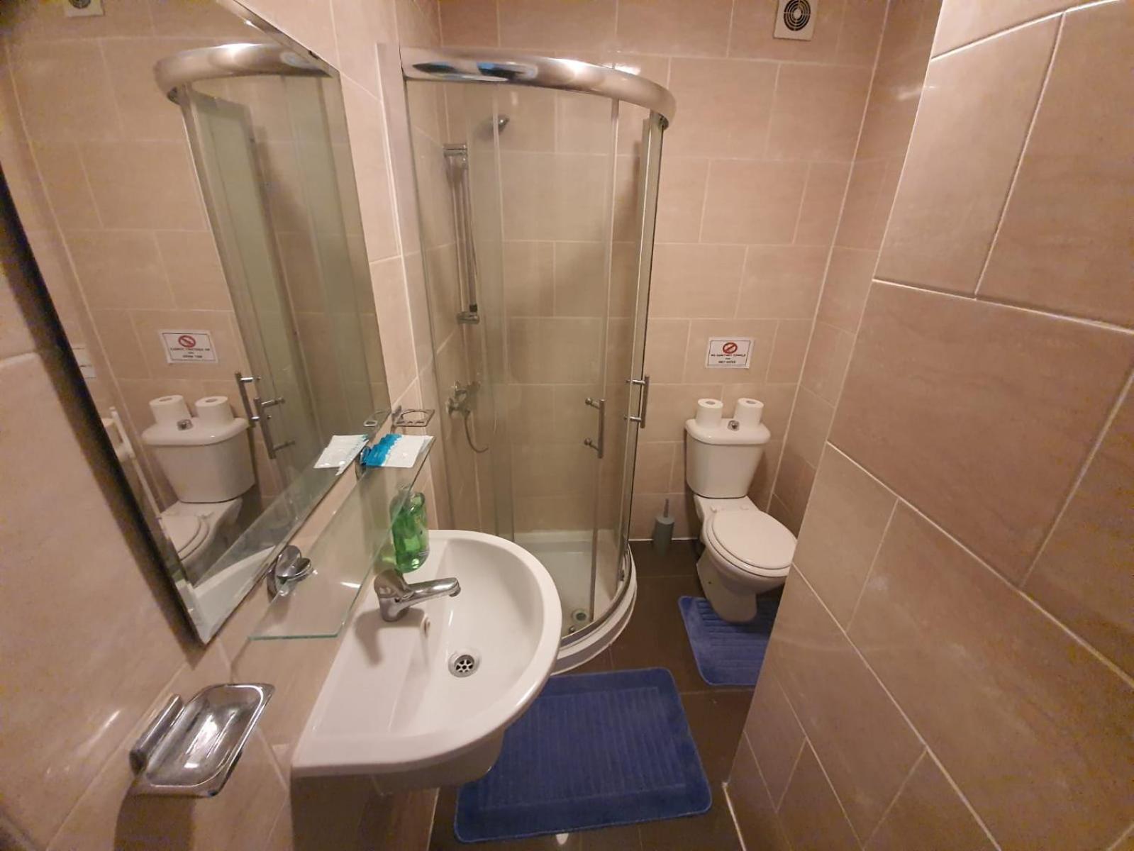 Eastwood Rooms Goodmayes Экстерьер фото