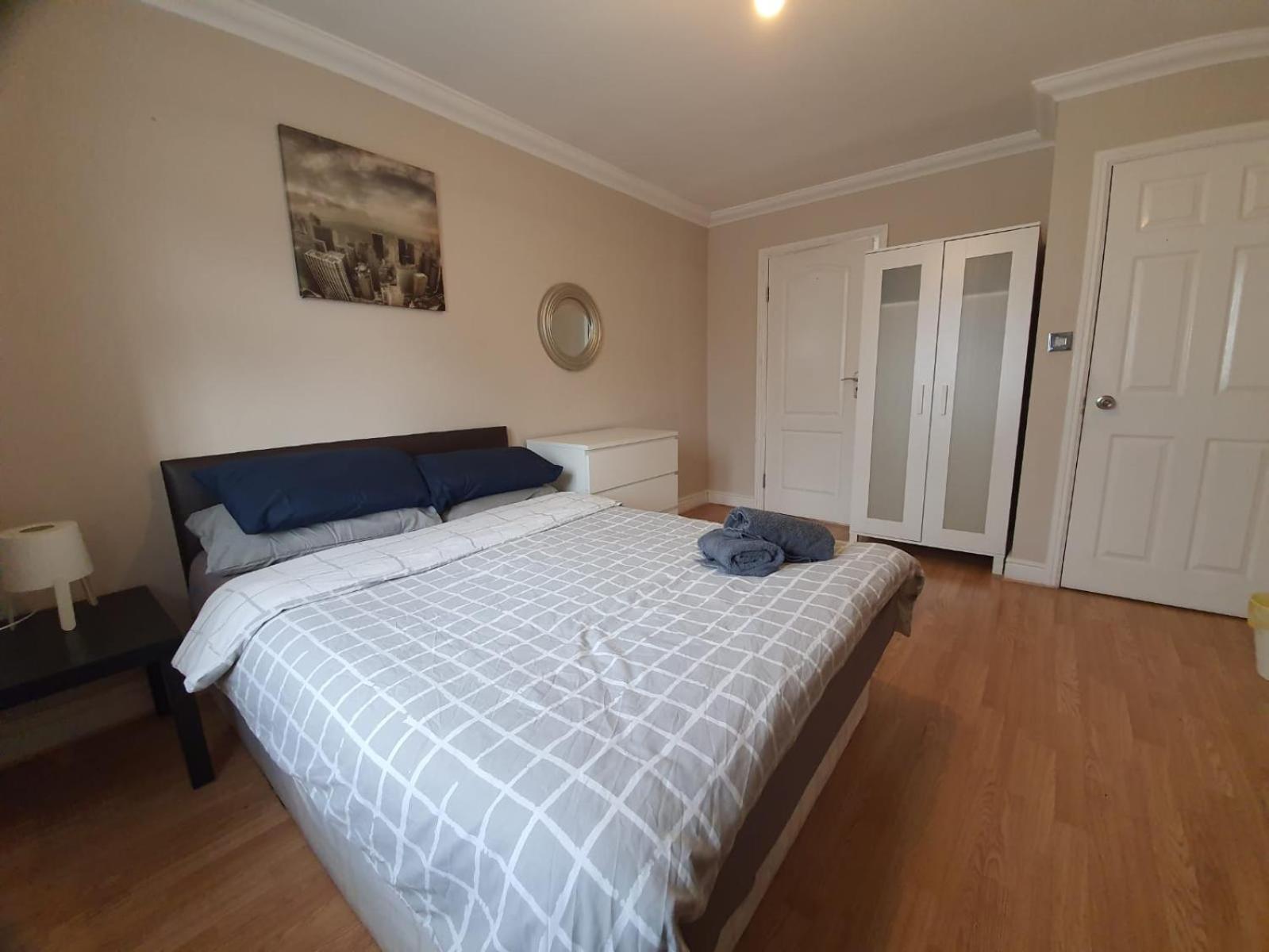 Eastwood Rooms Goodmayes Экстерьер фото