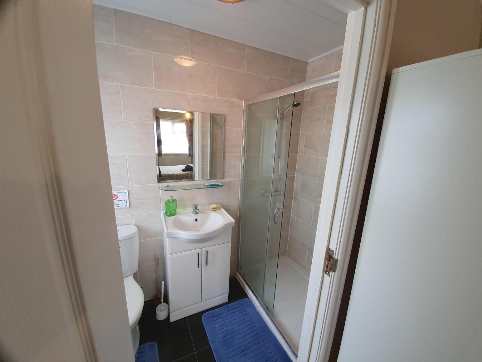 Eastwood Rooms Goodmayes Экстерьер фото